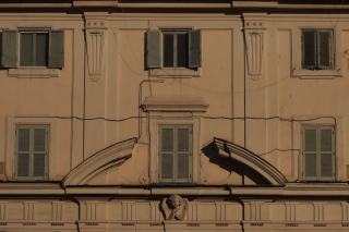 Poncer un enduit de mur : lisser et préparer avant peinture