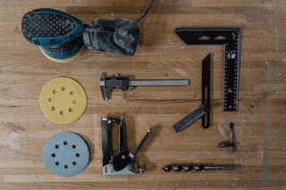 Ponceuse murale à long manche : poncer murs et plafonds